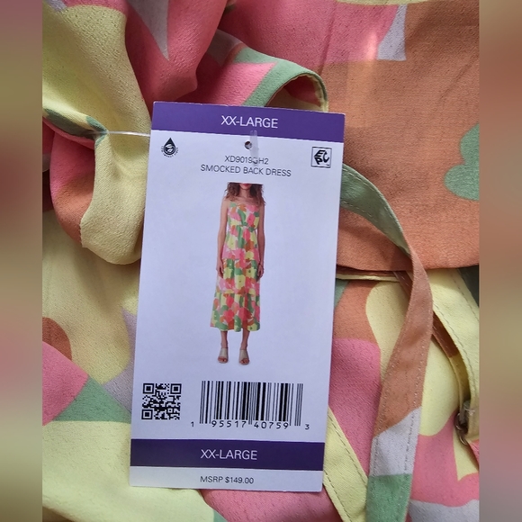 Smocked Back Dres - Picture 2 of 4